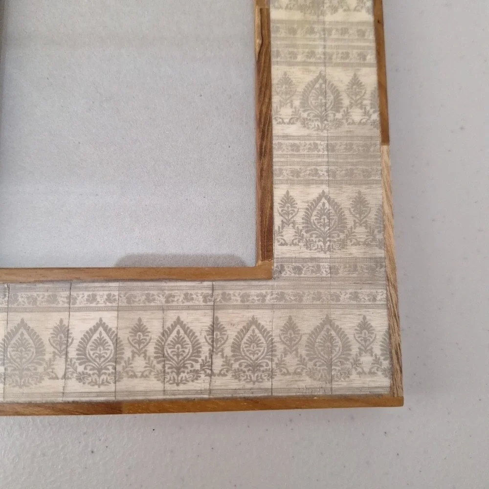 Vintage Ornate Tile Solid Wood Picture Frame 6.5